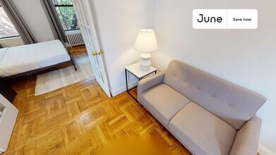 715 E 5th St in New York, NY - Building Photo - Building Photo