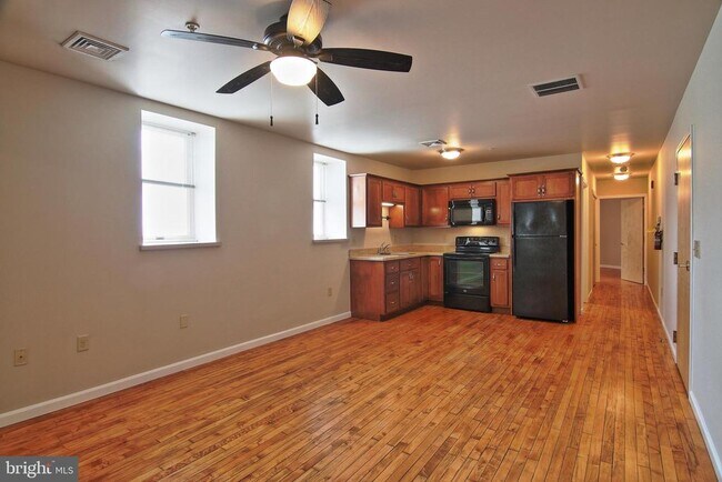 1314 E Philadelphia Ave in Boyertown, PA - Building Photo - Building Photo