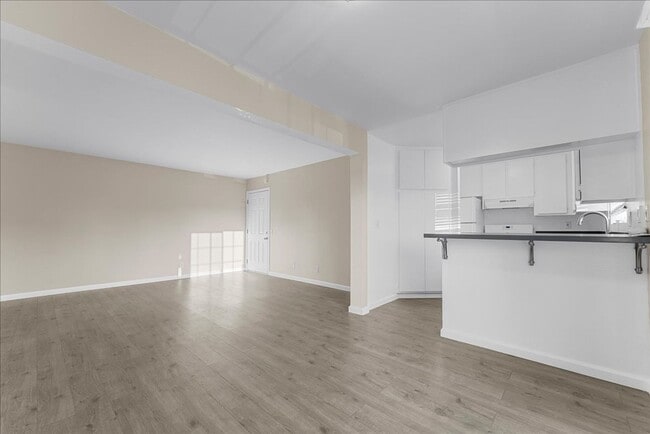 350 Tile Ave
