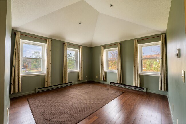 28 Academy St in Franconia, NH - Building Photo - Building Photo