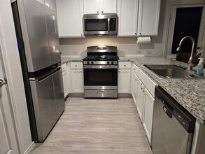 4535 Glades Wy in San Antonio, TX - Building Photo - Building Photo