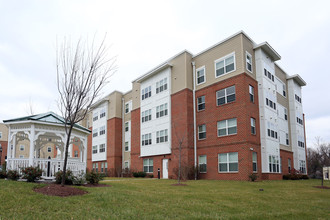 Wayland Village Senior Apartments in Baltimore, MD - Foto de edificio - Building Photo