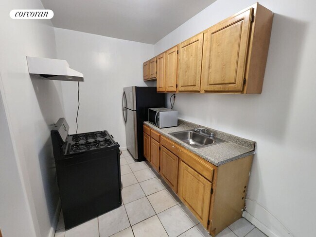 2500 Bedford Ave in Brooklyn, NY - Building Photo - Building Photo