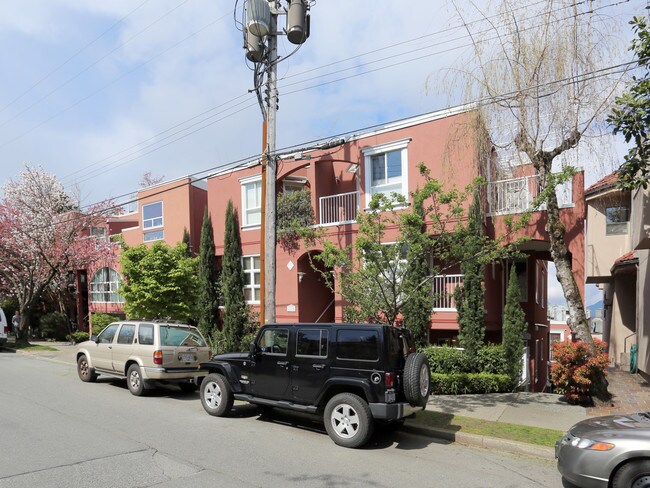 1225 W 7th Ave in Vancouver, BC - Building Photo - Primary Photo