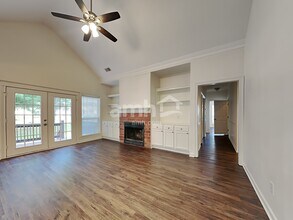 109 Magnolia Dr in White House, TN - Building Photo - Building Photo