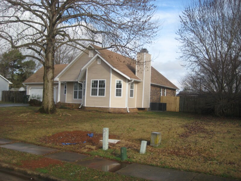 153 Usher Rd in Harvest, AL - Building Photo