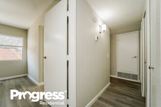 10061 E Domenic Ln in Tucson, AZ - Building Photo - Building Photo