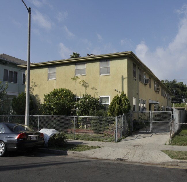 5537 Lexington Ave in Los Angeles, CA - Foto de edificio - Building Photo
