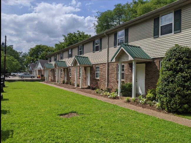 160 Central Dr in Gallatin, TN - Building Photo - Building Photo