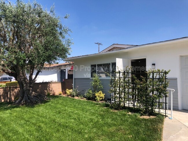 3153 W 155th St in Gardena, CA - Foto de edificio - Building Photo