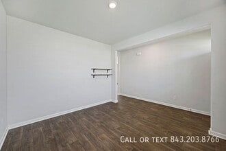233 N Lgt Wy in Summerville, SC - Building Photo - Building Photo