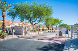 9269 Casa Christina Ln in Las Vegas, NV - Building Photo - Building Photo