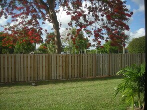11701 SW 108th Ln in Miami, FL - Building Photo - Building Photo
