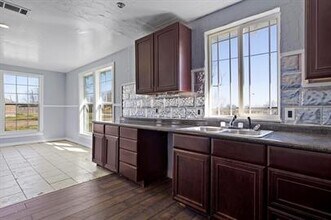 117 Brookhaven Dr in Woodway, TX - Building Photo - Building Photo