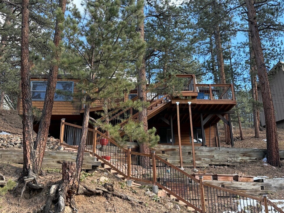 27556 Mountain Park Rd in Evergreen, CO - Building Photo