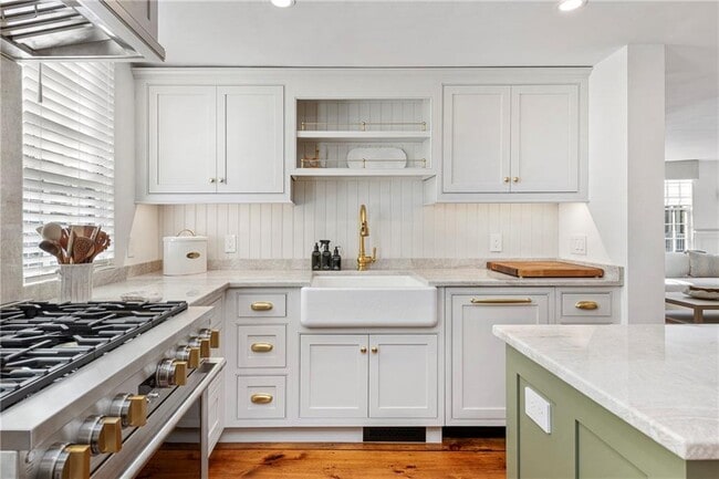 108 Prospect Hill St in Newport, RI - Building Photo - Building Photo