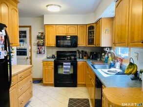 16 Farview Ave in Old Saybrook, CT - Building Photo - Building Photo