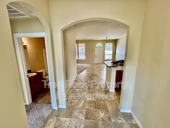 1109 Emily Ln in Ada, OK - Building Photo - Building Photo