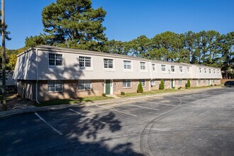 Centennial Ridge in Jonesboro, GA - Foto de edificio - Building Photo