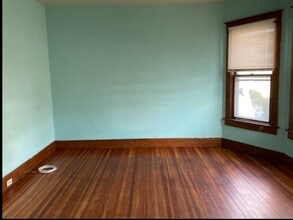 50 Mcclellan Ave in Amsterdam, NY - Building Photo - Building Photo