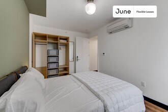 Lovely Private ROOM in Williamsburg, Unit 4 in Brooklyn, NY - Building Photo - Building Photo