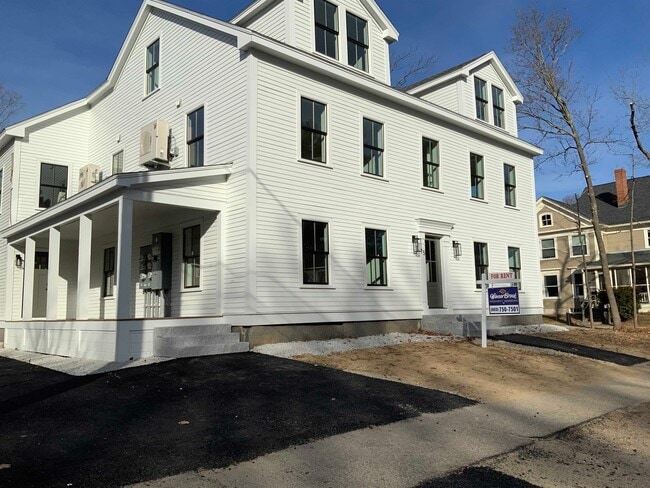 property at 8 Clifford St