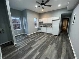 800 N Luzerne Ave in Baltimore, MD - Building Photo