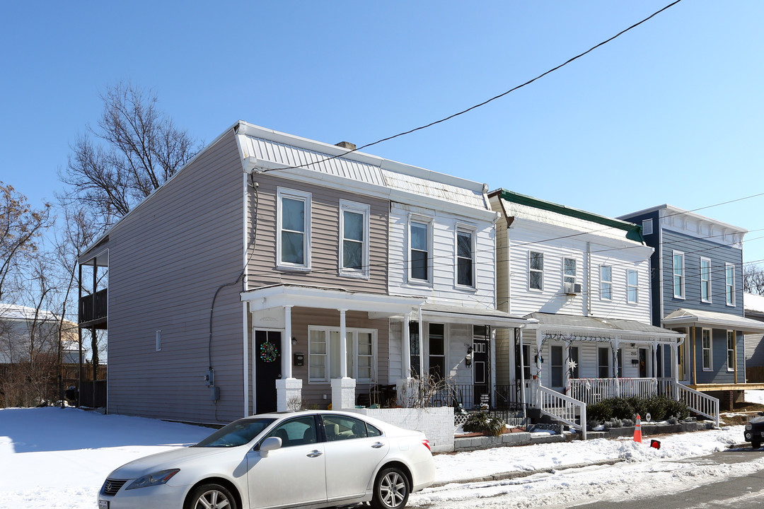 2908 E Leigh St in Richmond, VA - Foto de edificio