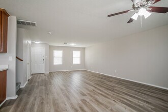 7830 Ashland Springs Ln in Cypress, TX - Building Photo - Building Photo