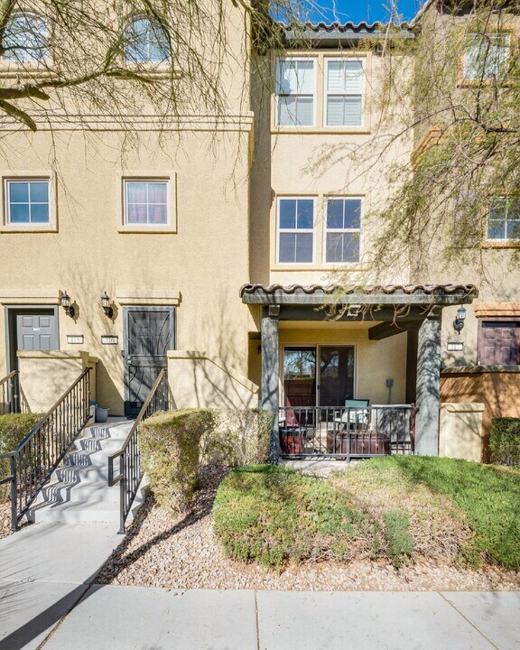 4650 Ranch House Rd in North Las Vegas, NV - Building Photo