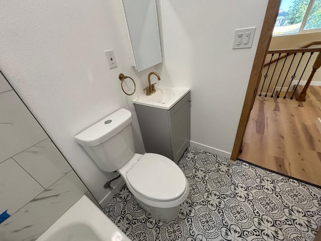 1628 W 24th St in Los Angeles, CA - Foto de edificio - Building Photo