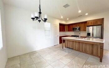 91-1243-1243 Kaikohola St in Ewa Beach, HI - Building Photo - Building Photo