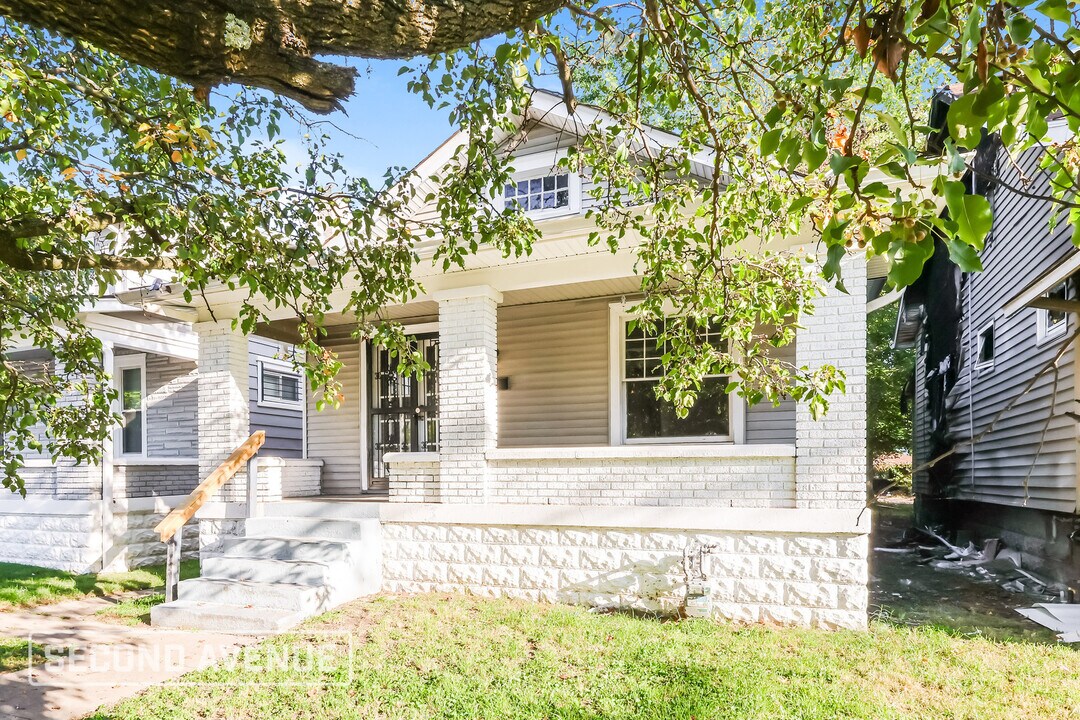 1847 W Kentucky St in Louisville, KY - Building Photo