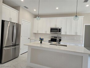 222 Victoria Ave S in Lehigh Acres, FL - Building Photo - Building Photo