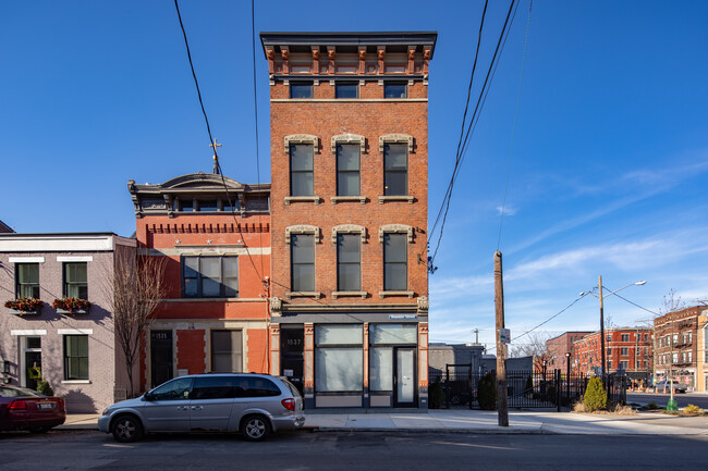 1537 Republic St in Cincinnati, OH - Building Photo - Building Photo