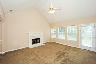 1412 Cumberland Creek Ln SW in Marietta, GA - Building Photo - Building Photo