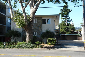 1345 El Camino Real in Burlingame, CA - Foto de edificio - Building Photo