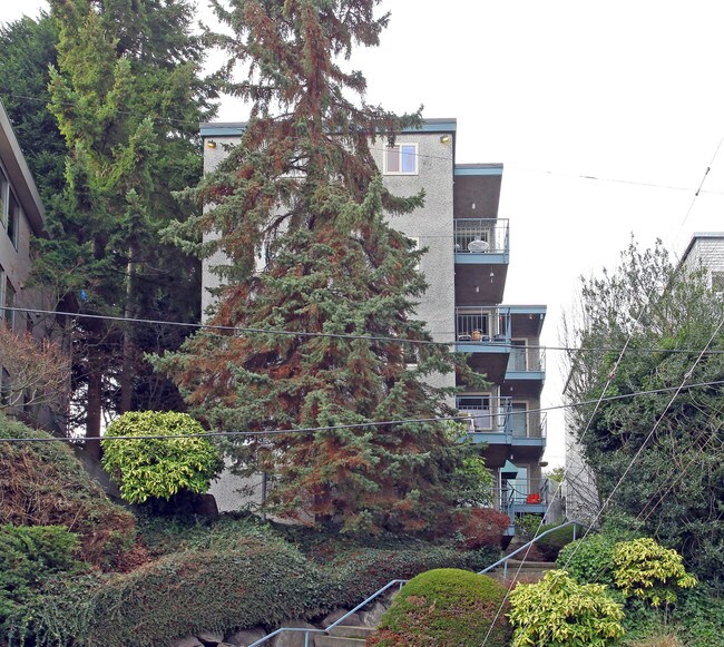 Sherri Lee Apartments in Seattle, WA - Building Photo - Building Photo