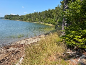 68 Bonsey Ln in Surry, ME - Building Photo - Building Photo