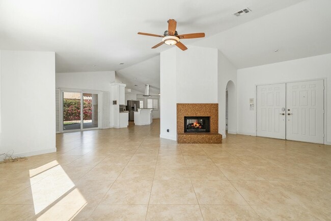 39485 Regency Way in Palm Desert, CA - Building Photo - Building Photo