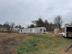 109 Cheoah Rdg Dr in Alexander, NC - Foto de edificio - Building Photo