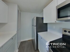 108 Stonegate Dr in Frederick, MD - Foto de edificio - Building Photo