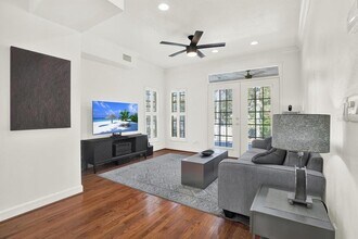 3006 W Julia St in Tampa, FL - Building Photo - Building Photo