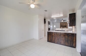 7322 Willowtex Dr in Humble, TX - Building Photo - Building Photo