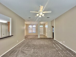 393 Molly Ln in Lindale, TX - Building Photo - Building Photo