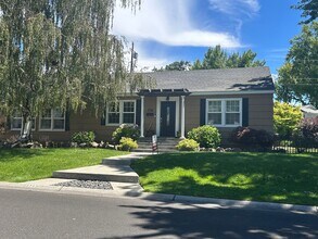 1732 Hunt Ave in Richland, WA - Building Photo - Building Photo