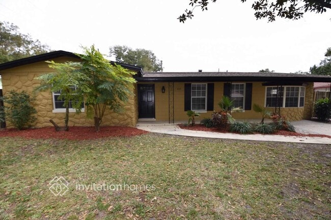 property at 405 Chestnut Ave