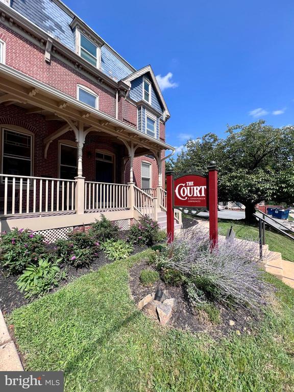 property at 1303 W 13th St