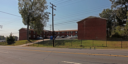 Fountain Hill Apartments in Charlotte, NC - Building Photo - Building Photo