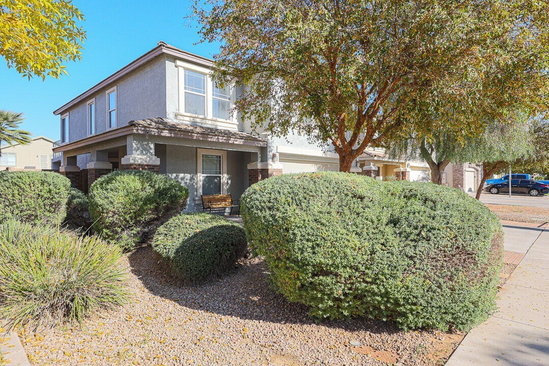 14872 W Bloomfield Rd in Surprise, AZ - Building Photo